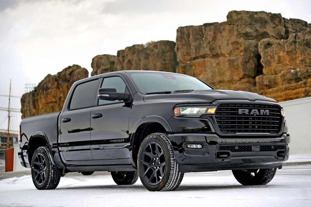 2025 Ram Laramie Night Premium