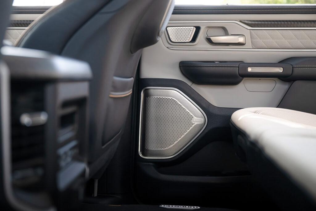 Ram 1500 Tungsten Klipsch lydsystem