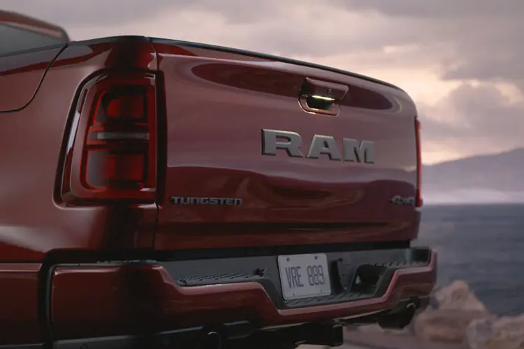 Ram 1500 Tungsten ladlåg